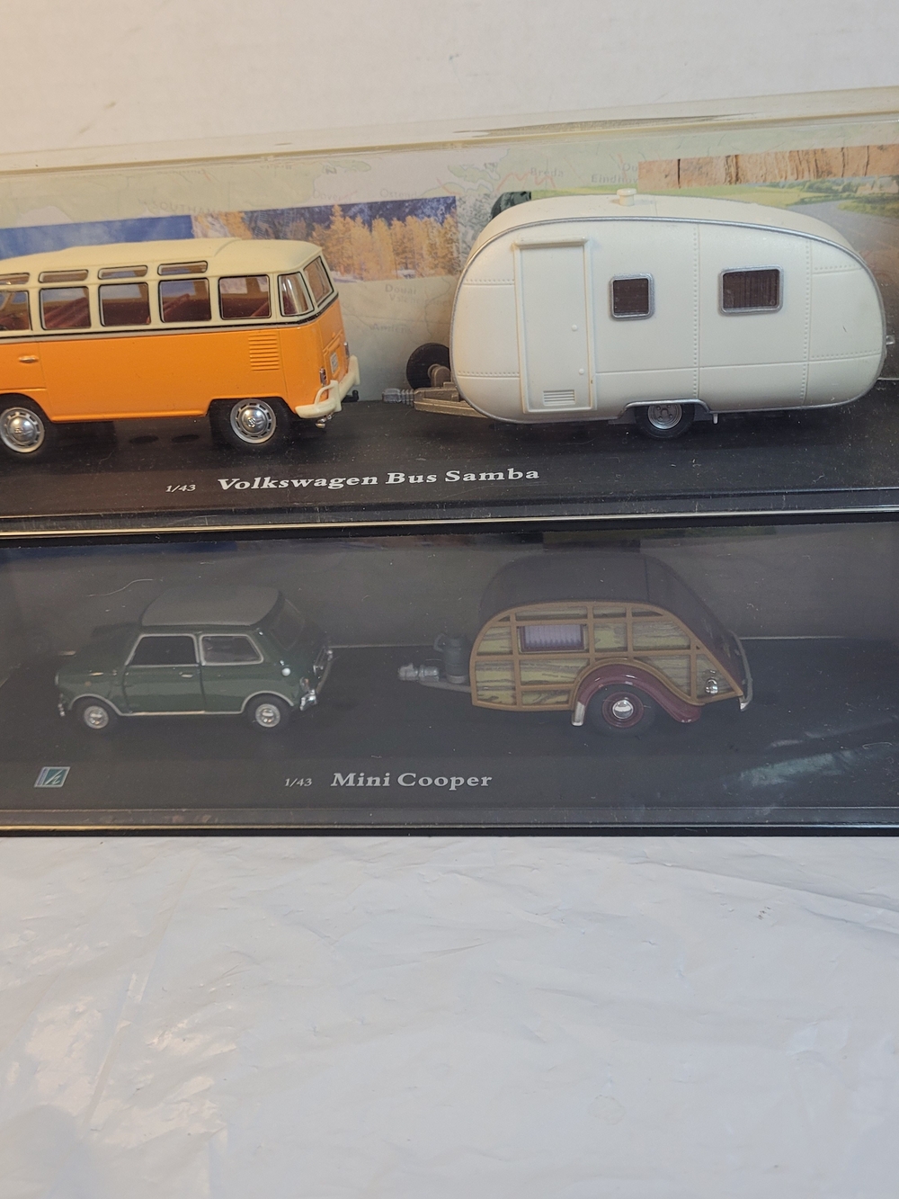 1:43 Diecast Camping Lot Of 2 Mini Cooper And Volkswagon Bus Samba (Aa)